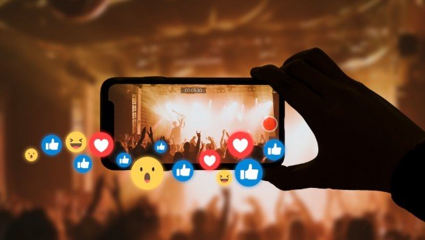 How Social Media Changed Celebrity Updates